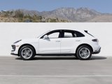 Certified 2024 Porsche Macan image 2