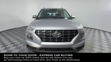 Used 2025 Hyundai Venue SEL image 3