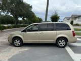 Used 2010 Dodge Grand Caravan Hero w/ Entertainment Group 1 image 5