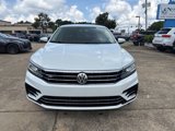 Used 2017 Volkswagen Passat 1.8T R-Line w/ R-Line Lighting Package image 2