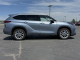 Used 2021 Toyota Highlander Limited image 2