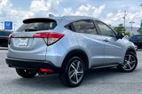 Used 2022 Honda HR-V EX-L image 2