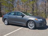 Used 2020 Ford Fusion SE image 2