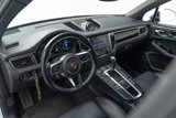 Certified 2018 Porsche Macan image 5