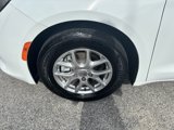 Used 2022 Chrysler Voyager LX image 4