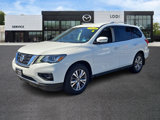 Used 2020 Nissan Pathfinder S image 3