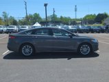 Used 2019 Ford Fusion SE image 2