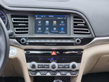 Used 2020 Hyundai Elantra Limited image 3