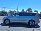 Used 2017 Chrysler Pacifica Touring-L Plus w/ Tire & Wheel Group image 5