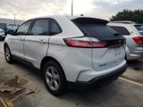 Used 2020 Ford Edge SE image 3