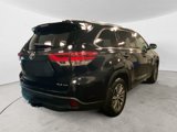Used 2018 Toyota Highlander XLE image 5