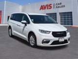 Used 2023 Chrysler Pacifica Touring-L image 3