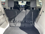 Used 2023 Chrysler Pacifica Touring-L image 6