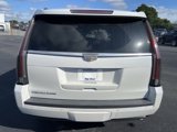Used 2016 Cadillac Escalade Luxury image 3