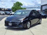 Used 2017 Toyota Prius Four image 2
