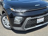 Used 2022 Kia Soul LX image 3