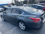 Used 2013 Nissan Altima 3.5 SL image 4