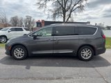 Used 2020 Chrysler Pacifica Touring-L image 4