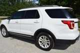 Used 2017 Ford Explorer XLT image 4