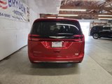 New 2025 Chrysler Pacifica Select image 4