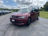 Used 2017 Chrysler Pacifica Touring w/ Tire & Wheel Group image 4