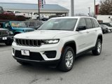 New 2025 Jeep Grand Cherokee Laredo X w/ Luxury Tech Group I image 5