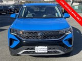 Used 2024 Volkswagen Taos SE image 2