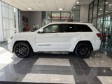Used 2017 Jeep Grand Cherokee Altitude image 4