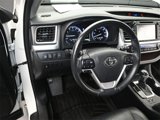 Used 2017 Toyota Highlander XLE image 6