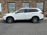 Used 2018 Mitsubishi Outlander SEL image 2