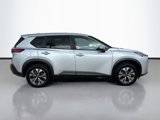 Used 2023 Nissan Rogue SV image 4