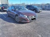 Used 2023 Nissan Altima 2.5 SV image 3