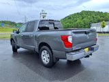 Used 2017 Nissan Titan SV image 4