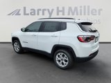 New 2025 Jeep Compass Latitude image 3