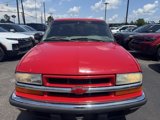 Used 2003 Chevrolet S10 Pickup 2WD Regular Cab image 2