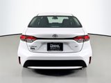 Used 2022 Toyota Corolla LE image 6