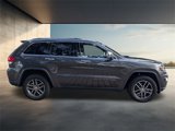 Used 2018 Jeep Grand Cherokee Limited image 3