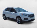 Certified 2022 Ford Edge SE image 3