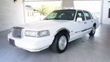 Used 1997 Lincoln Town Car Signature image 3
