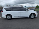 Used 2019 Chrysler Pacifica Touring-L image 3