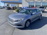 Used 2016 Hyundai Sonata SE image 2