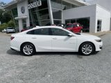 Used 2022 Chevrolet Malibu LT image 2