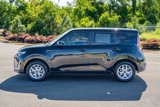 Used 2023 Kia Soul LX w/ LX Technology Package image 4