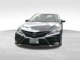 Used 2018 Toyota Camry SE image 3