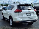 Used 2017 Nissan Rogue SV image 4