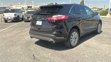 Certified 2023 Ford Edge Titanium image 3