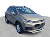 Used 2022 Chevrolet Trax LT w/ LT Convenience Package image 2