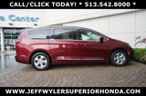 Used 2017 Chrysler Pacifica Touring-L Plus image 2