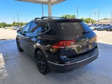 Used 2024 Volkswagen Tiguan SE w/ Panoramic Sunroof Package image 4