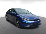 Used 2024 Kia Forte LXS image 3
